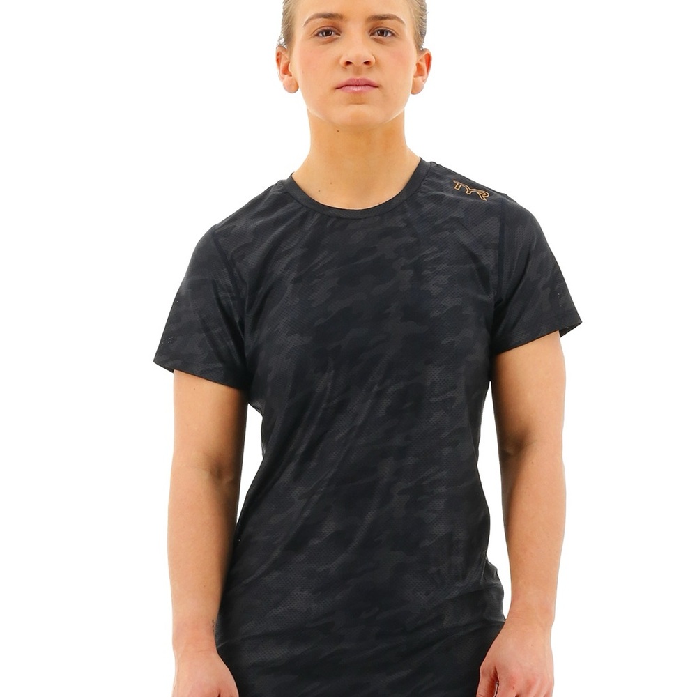 TYR Airtec™ Women's Short Sleeve Tee - Blackout Camo, NWT, Size L 10/12